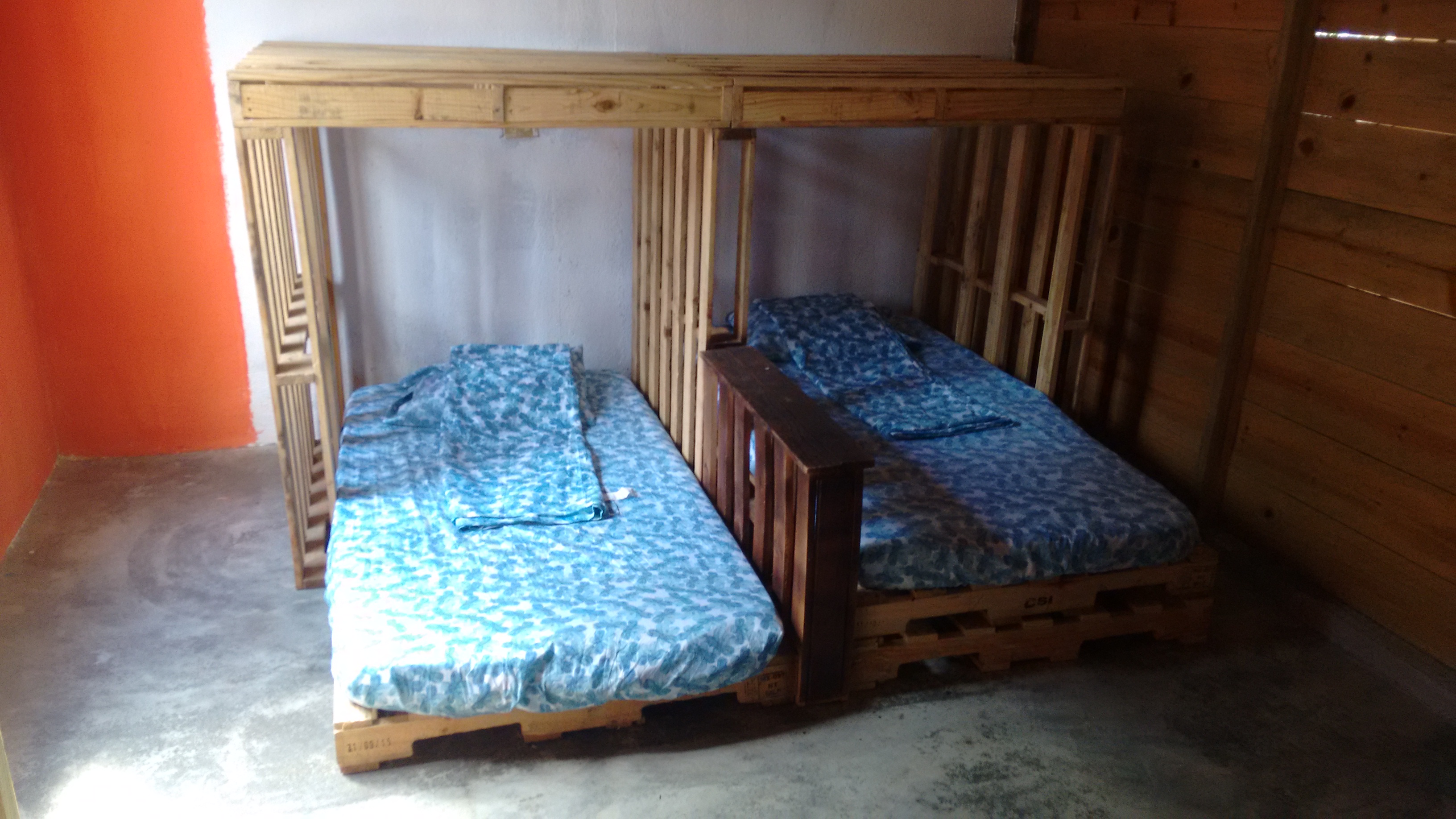 Litera triple de pallet